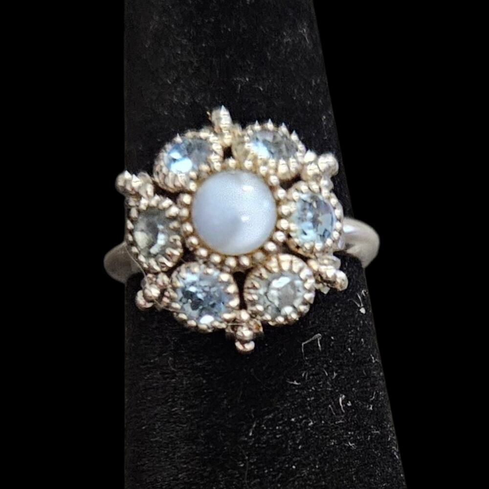 Avon Faux Pearl Light Blue Rhinestone Floral Ring Silver Tone Vintage Size 5.25